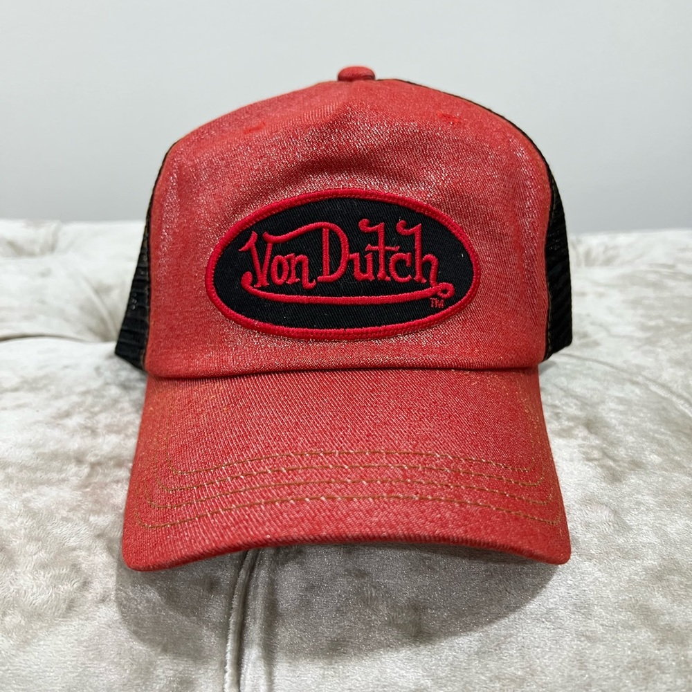 Von Dutch Vintage Y2K Trucker/Baseball Hat
Glittery Red/Black EMB Patch NWOT